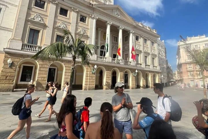 Cadiz Highlights VIP Private Tour