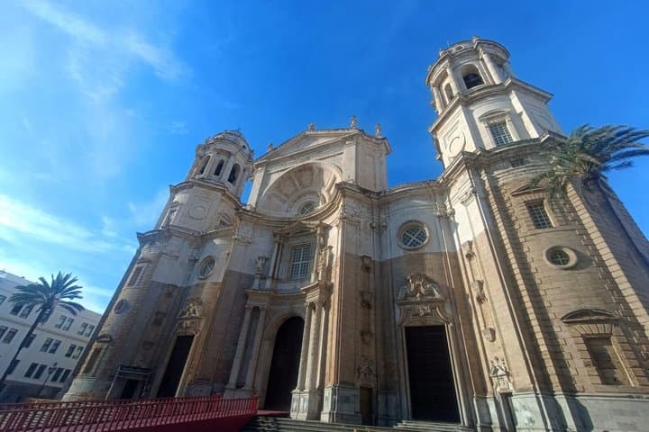 Cadiz Highlights VIP Private Tour