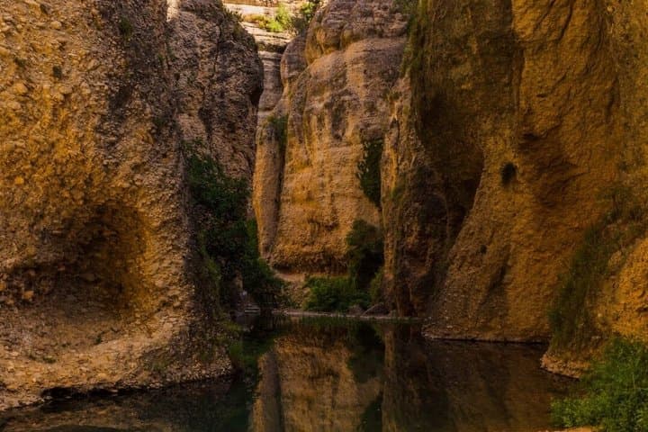 Unprecedented Round TAGUS GORGE