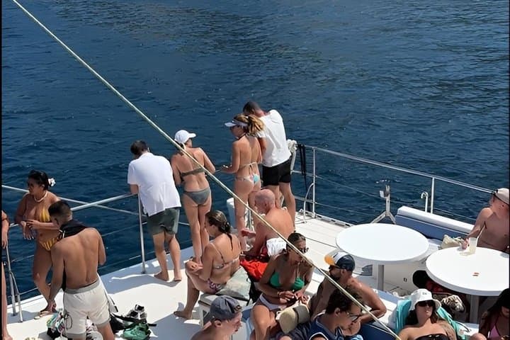 Visit the Carved Cova and catamaran sailing from Denia