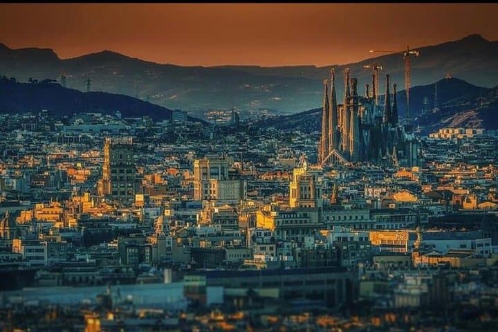 Private Sightseeing in Barcelona By Night