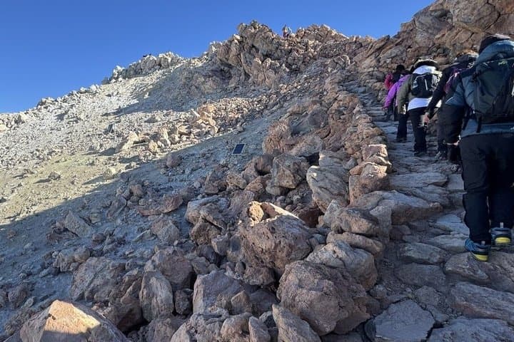 Guided ascent of the Teide Peak