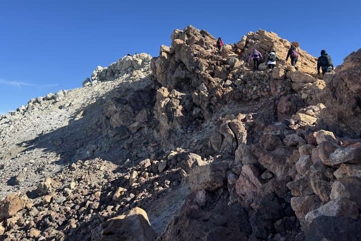 Guided ascent of the Teide Peak