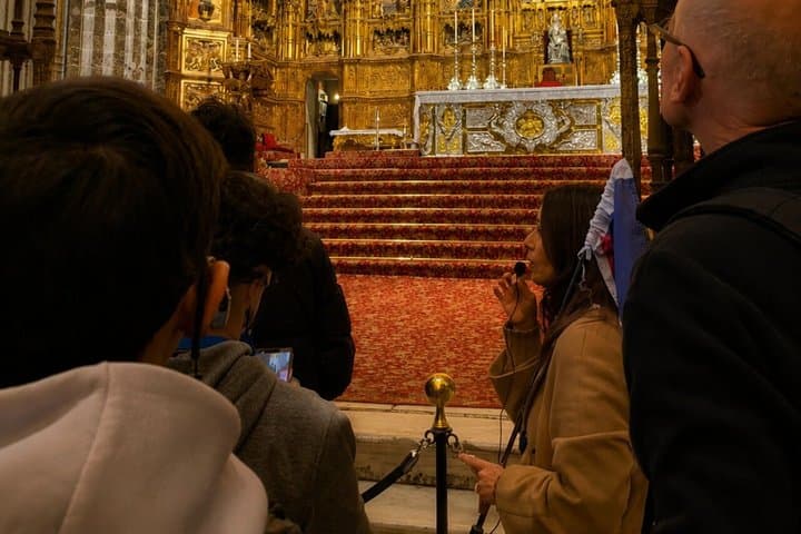 Seville Cathedral & Giralda: Guided Tour with Fast-Track Tickets