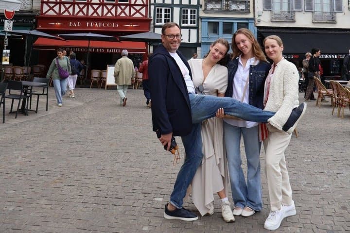 Private French Basque Tour: Biarritz, Bayonne & Chocolate