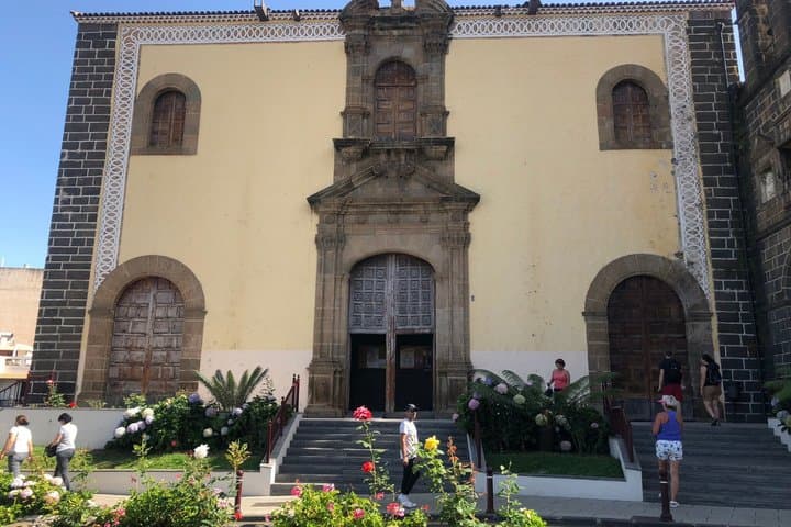 Essence of Tenerife : Candelaria, La Orotava, Garachico and Masca