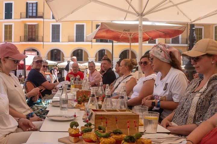 Palma de Mallorca Bike Tour with tapas