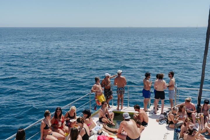 Barcelona Boat Party With Drinks And VIP Club Pass