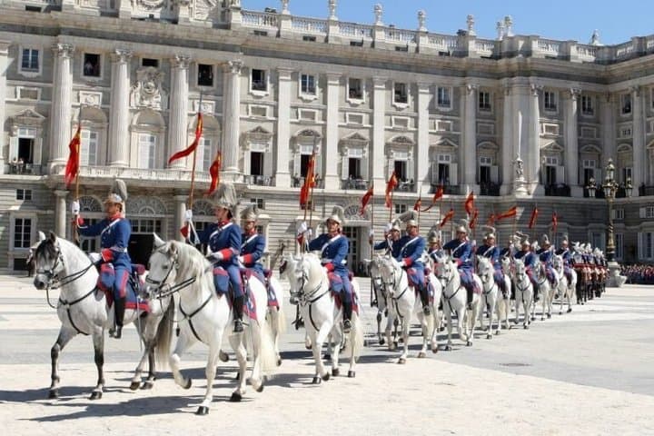 Madrid, Your Full Story : Top 50 Most Important Places