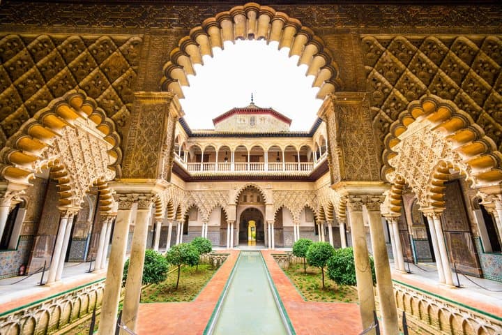 Royal Alcazar and Jewish Quarter