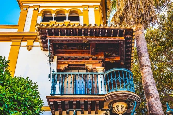 Royal Alcazar and Jewish Quarter