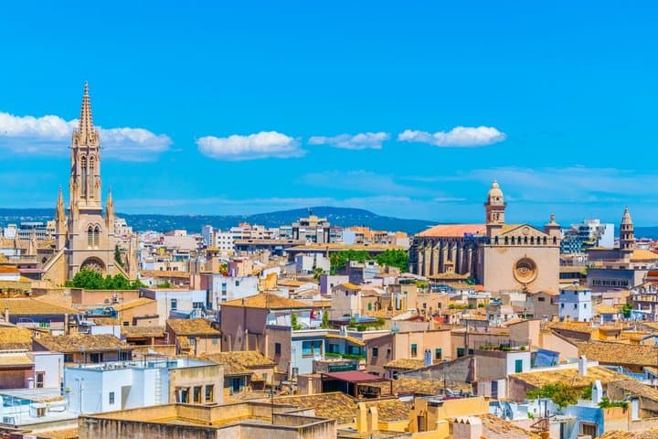 Palma Mallorca Scavenger Hunt & Self-Guided Walking Tour