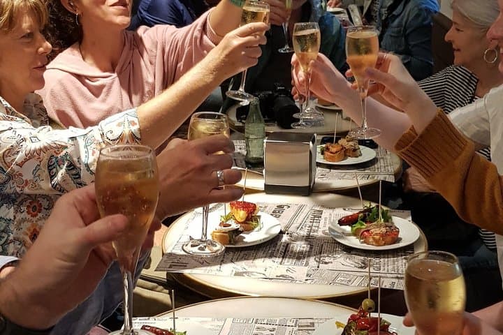 Sip, Sites & Bites Barcelona Food, Drinks & History Tour