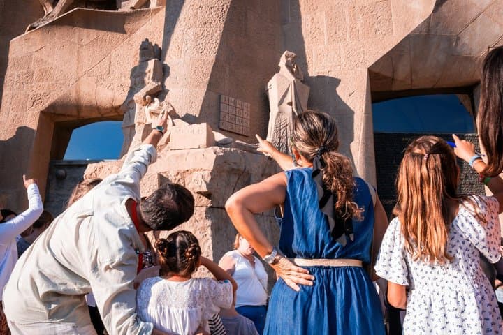 Barcelona Sagrada Familia Small Group Tour for Kids & Families