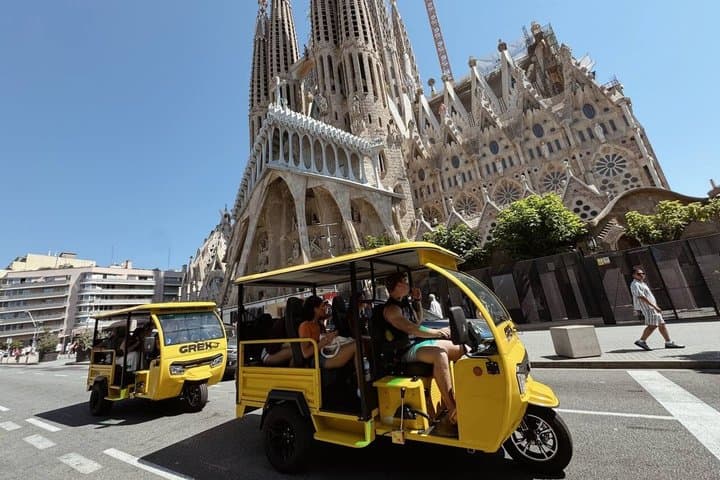Experience Barcelona with Private Tuk Tuk Tour