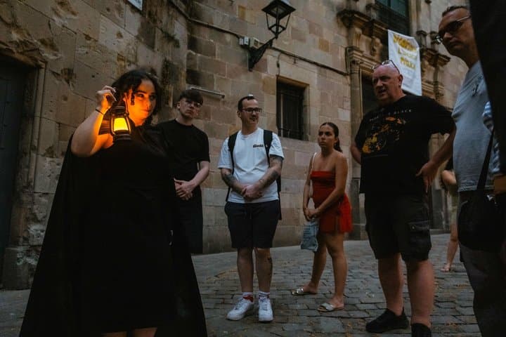 Barcelona By Night: Ghost Walking Tour of Gothic & El Born