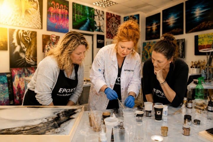 Create Your Own Epoxy Artwork in Marbella
