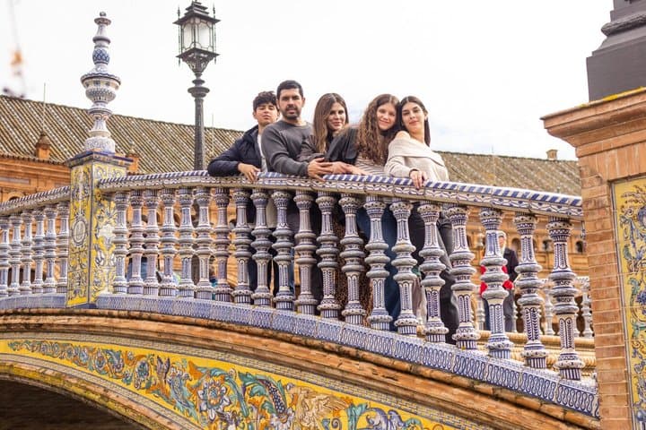 Barcelona: Professional Photoshoot at Gothic Quarter
