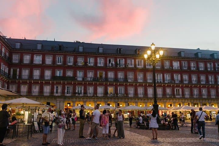 Madrid Tapas, Taverns and History Tour with Botín