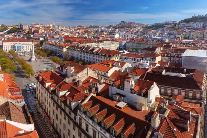 Hello Figueres: Private 2-Hour Intro City Walk with Local Guide