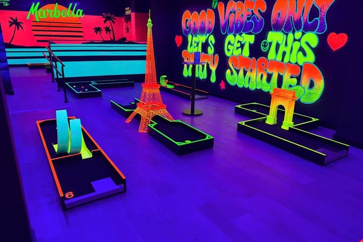 Indoor 18 Holes UV Glow Minigolf Adventure in Marbella