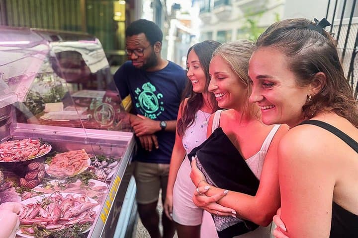 Marbella Original Food Tour: Tapas, Wine & Old Town with a Local