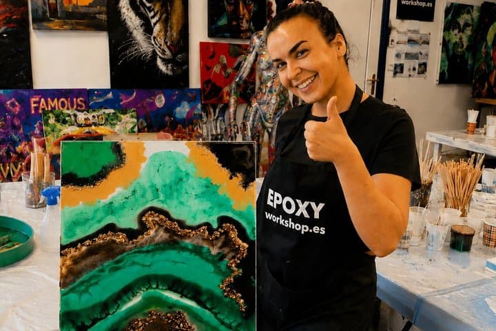 Create Your Own Epoxy Artwork in Marbella