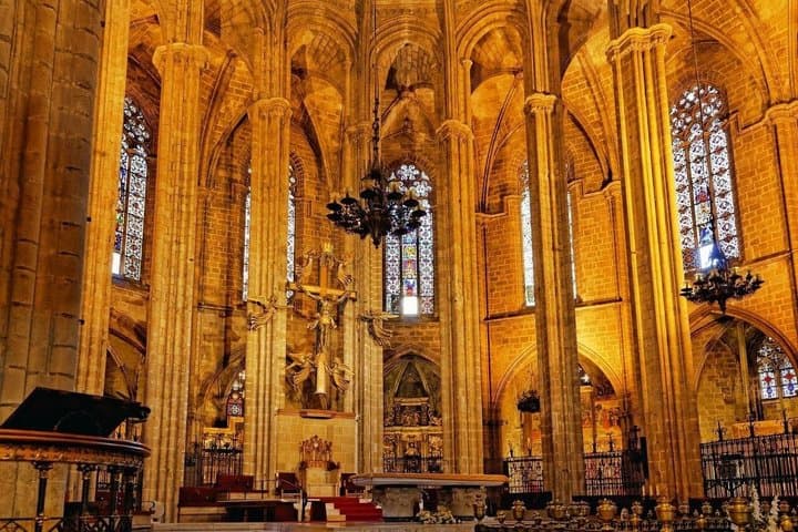 Barcelona Cathedral and Rooftop Access Ticket