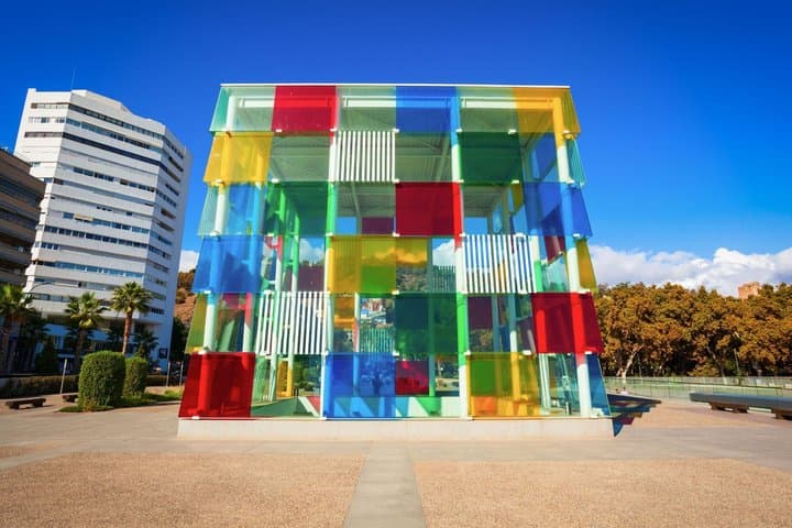 Malaga Scavenger Hunt & Highlights Self-Guided Walking Tour