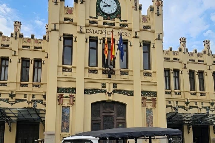 Tour Tuk Tuk Valencia 2h Discover History and Modernity