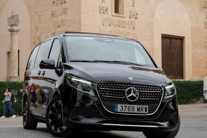 Barcelona Airport Transfer to or from Cruise Port and City Center