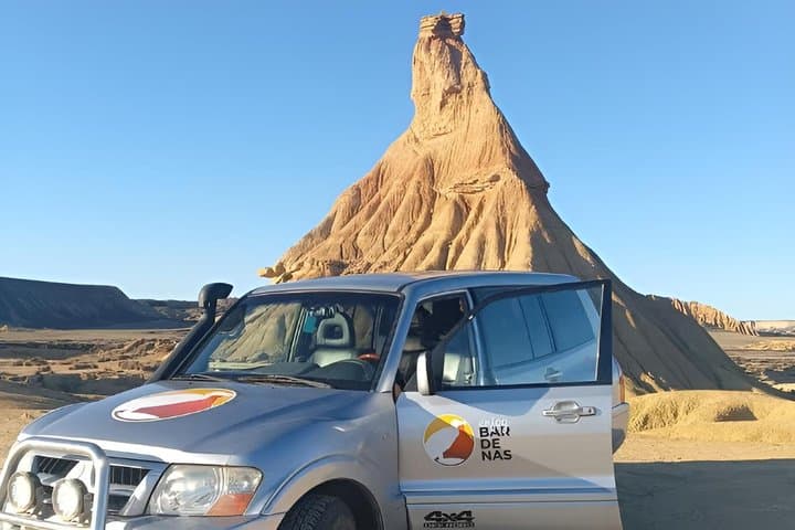 Bardenas Reales: Exclusive 4x4 Tour with an Official Guide