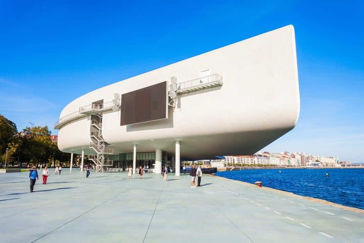 Hello Santander: Private 2-Hour Intro City Walk with Local Guide