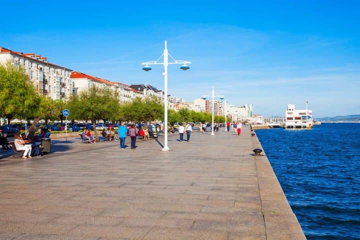 Hello Santander: Private 2-Hour Intro City Walk with Local Guide