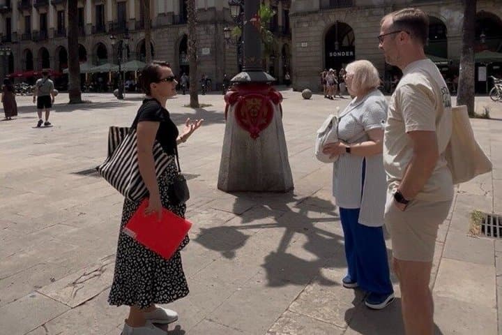 Gothic Quarter Private Walking Tour: Old Town & Hidden Gems
