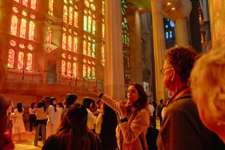 Sagrada Familia Small Group Tour with Skip-the-Line Access