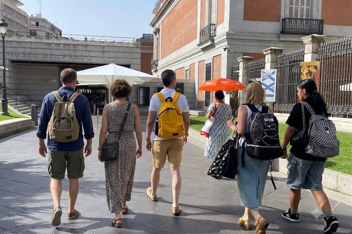 Guided tour of the Prado Museum and the Royal Palace of Madrid