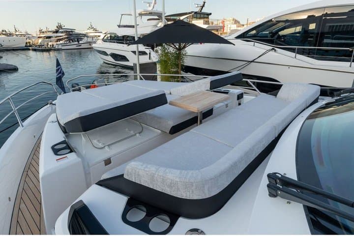 Private Rental Sunseeker Predator 55 in Ibiza and Formentera