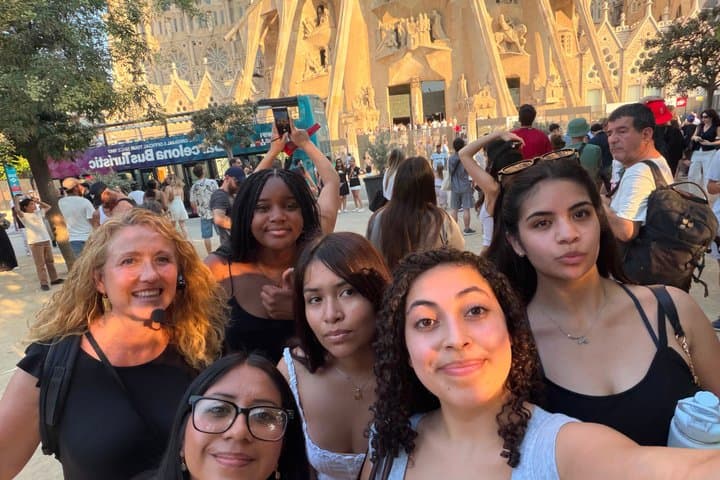 Sagrada Familia Tour: Gaudí’s Secrets