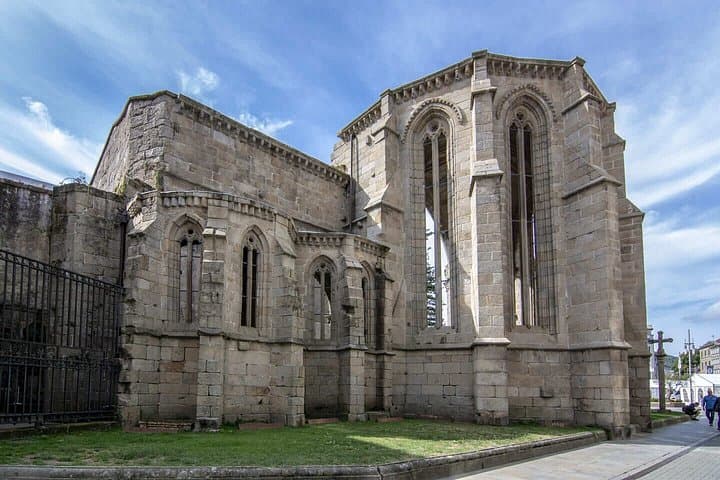 Hello Pontevedra: Private 2-Hour Intro City Walk with Local Guide