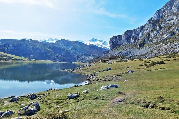 Private Tour of the Lakes of Covadonga and Cangas de Onís