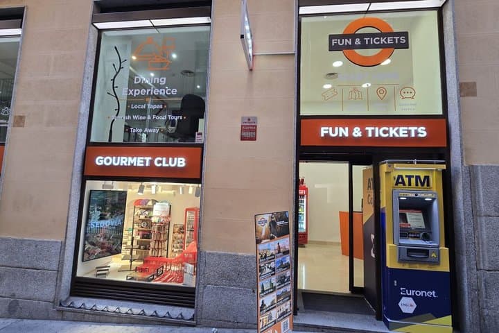 Madrid Old Town & Royal Palace Walking Tour Skip the Line Ticket
