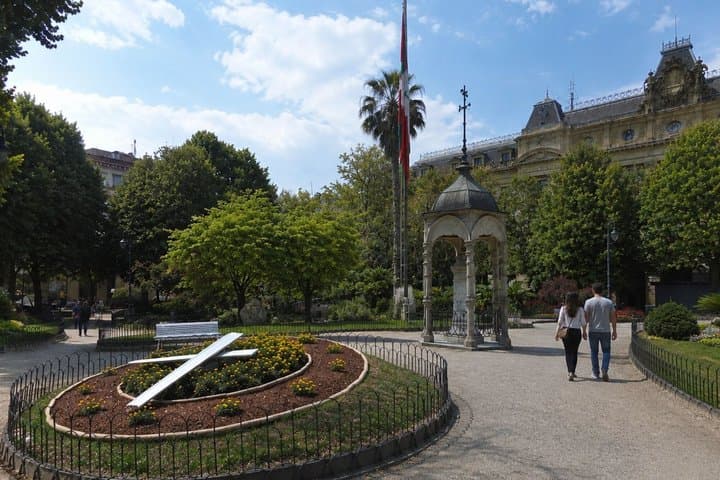 San Sebastian Scavenger Hunt & Self Guided Walking Tour