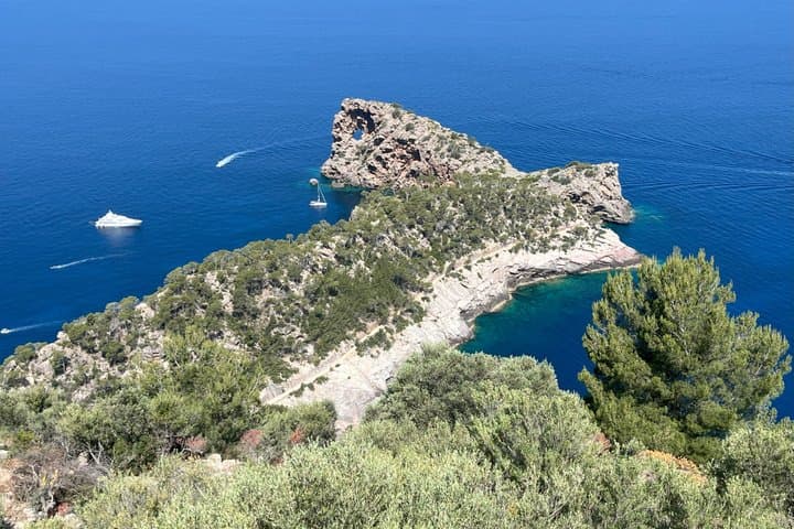 Small Group Experience: Beauties and Tastes of Mallorca