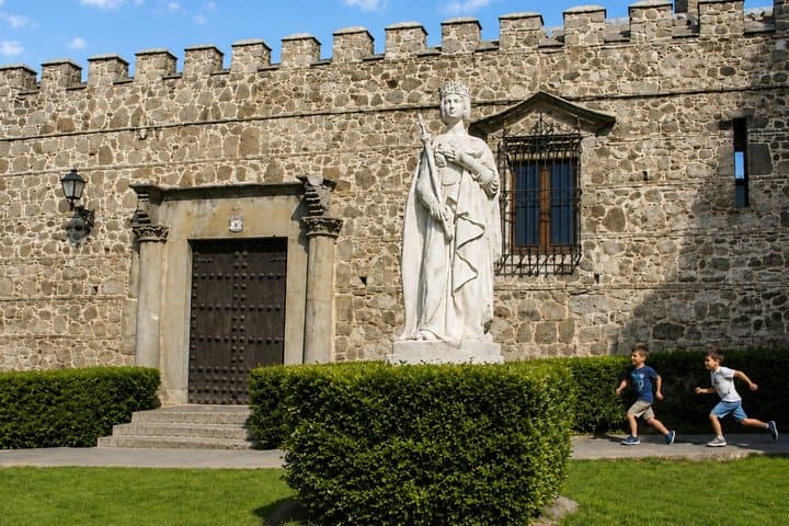 Toledo Scavenger Hunt & Highlights Self-Guided Walking Tour