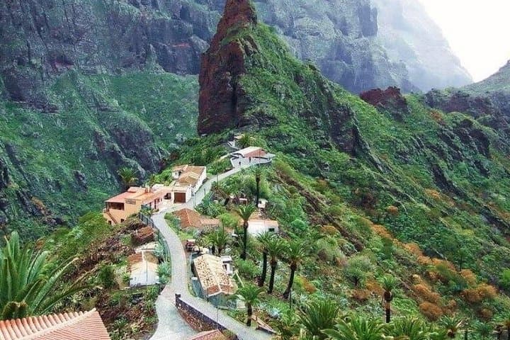 Cruise-Friendly Tenerife Tour: Volcanic Peaks and UNESCO Cities