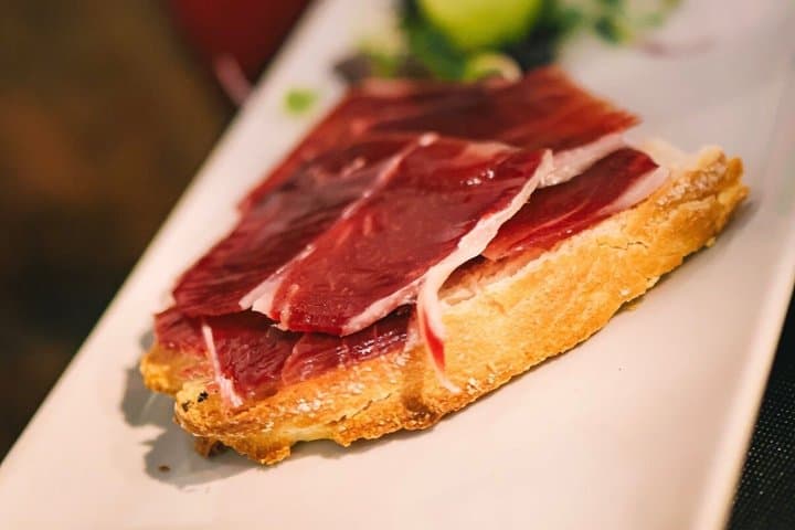 Madrid Tapas Tour with Food and Drink