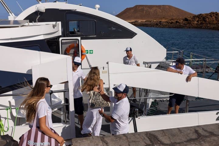 Eco Fast Ferry to Isla de Lobos Round Trip