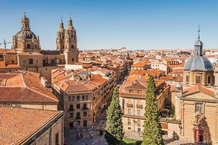Salamanca City Walk with Audio Guide in 7 Languages on Your Phone