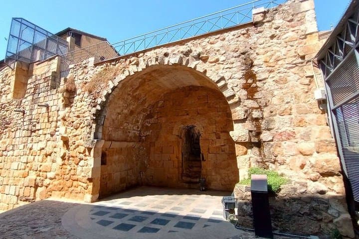 Salamanca City Walk with Audio Guide in 7 Languages on Your Phone